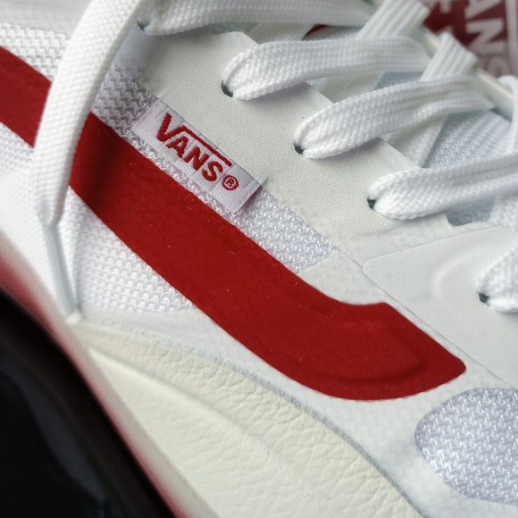 Vans Men's Ave Sport Leather / Mesh Low Top Sneaker in Cool Looking - Picture 5 of 13